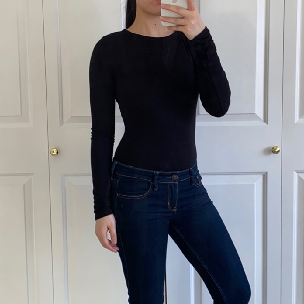 TIMELESS - Black Round Neck Ribbed Classic Basic Bodysuit - Picture 4 of 8
